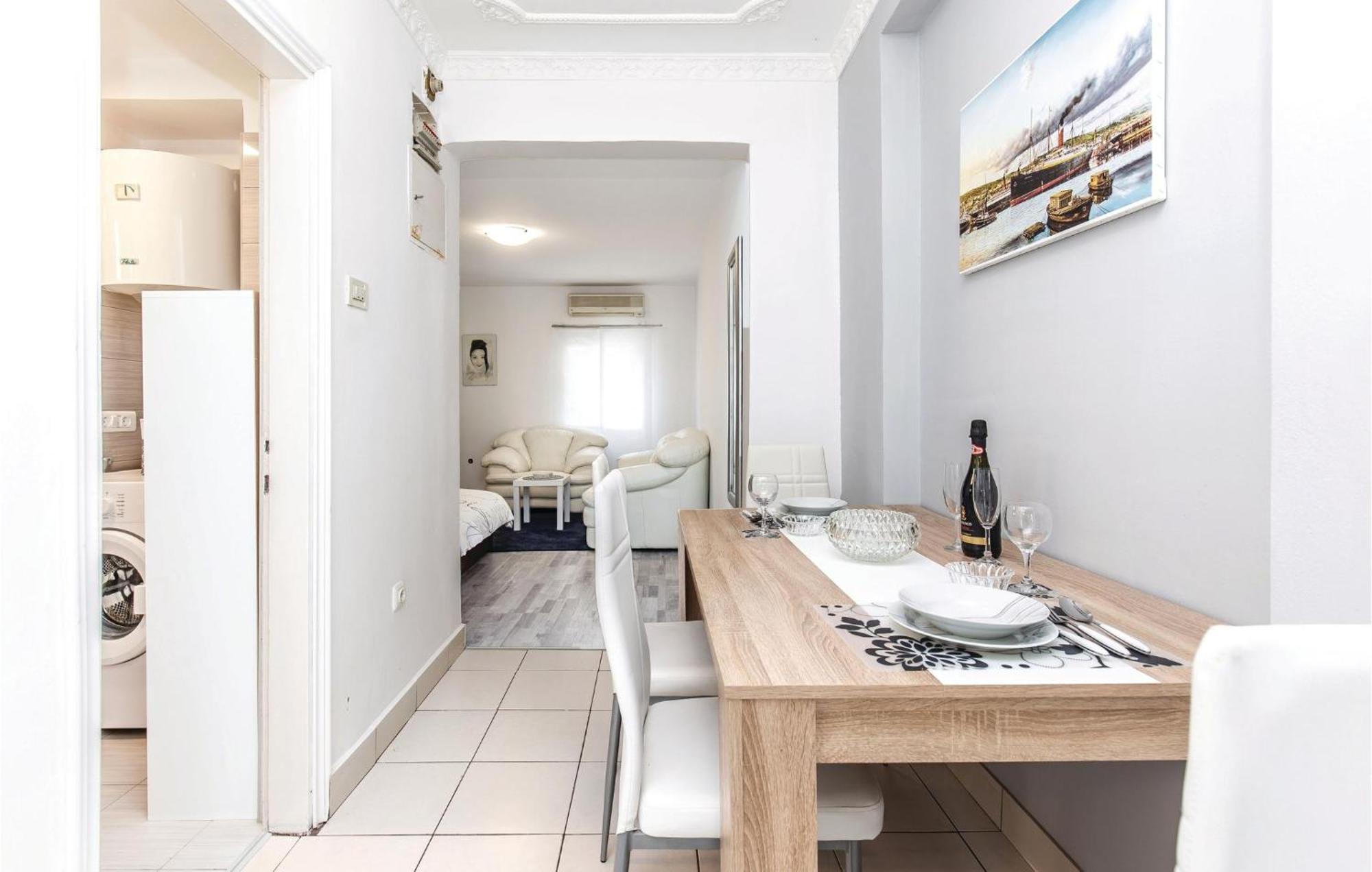 Stunning Apartment In Kostrena With Kitchen Екстериор снимка