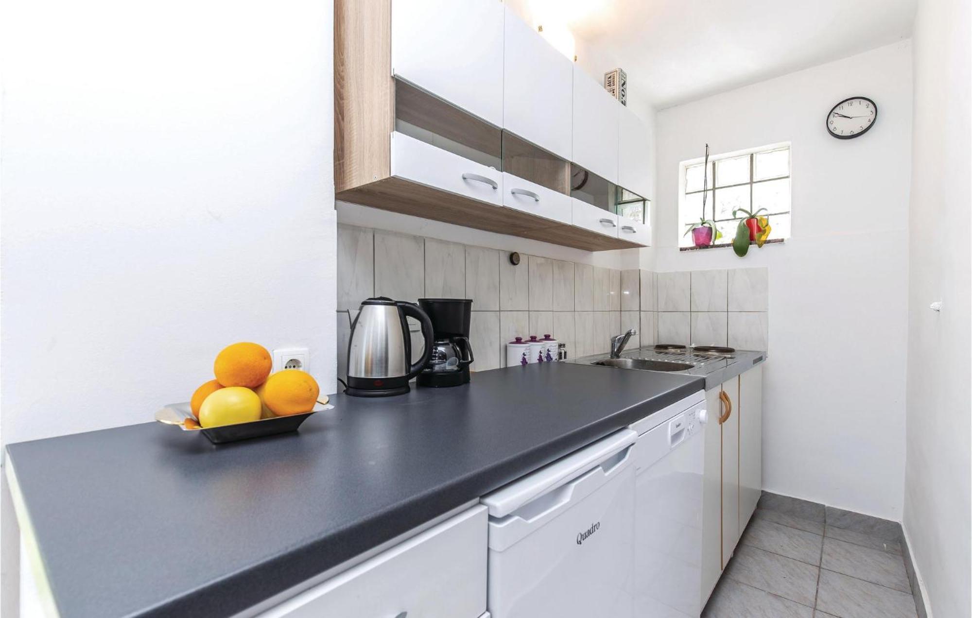 Stunning Apartment In Kostrena With Kitchen Екстериор снимка